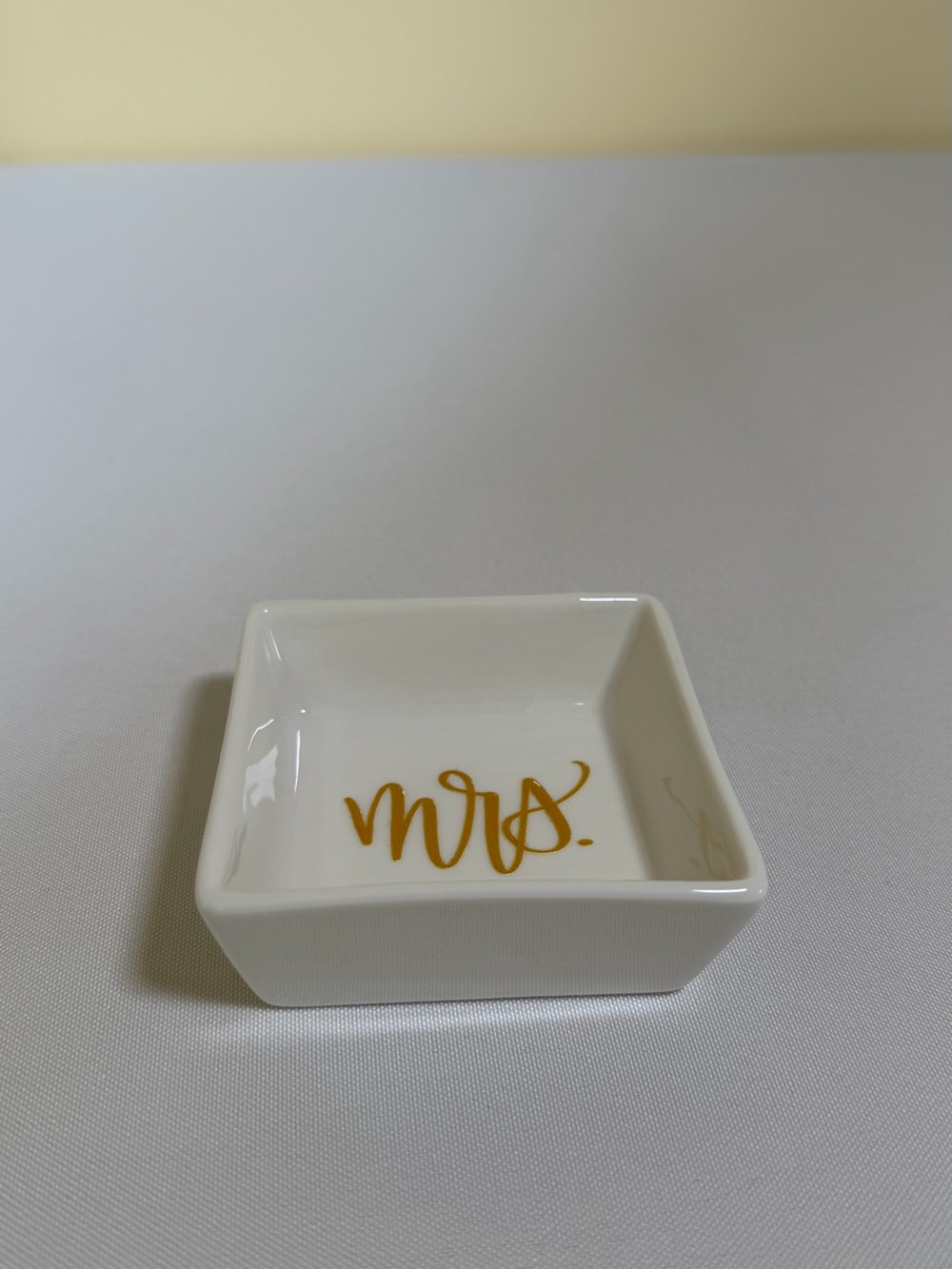Mrs. Ceramic Trinket Dish in Gold Accent